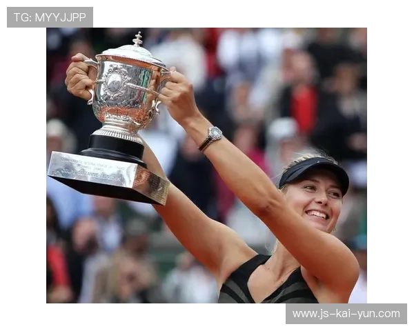 备战赛前，球星被拍在餐厅严格控制饮食，职业精神爆棚