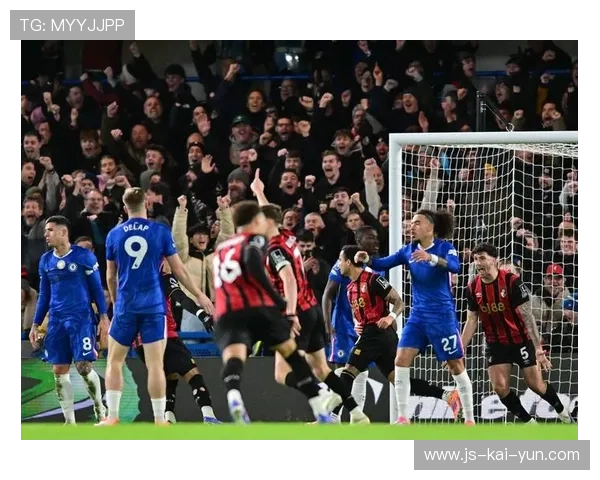 切尔西寻找到肋部空档，帕尔默劲射破门